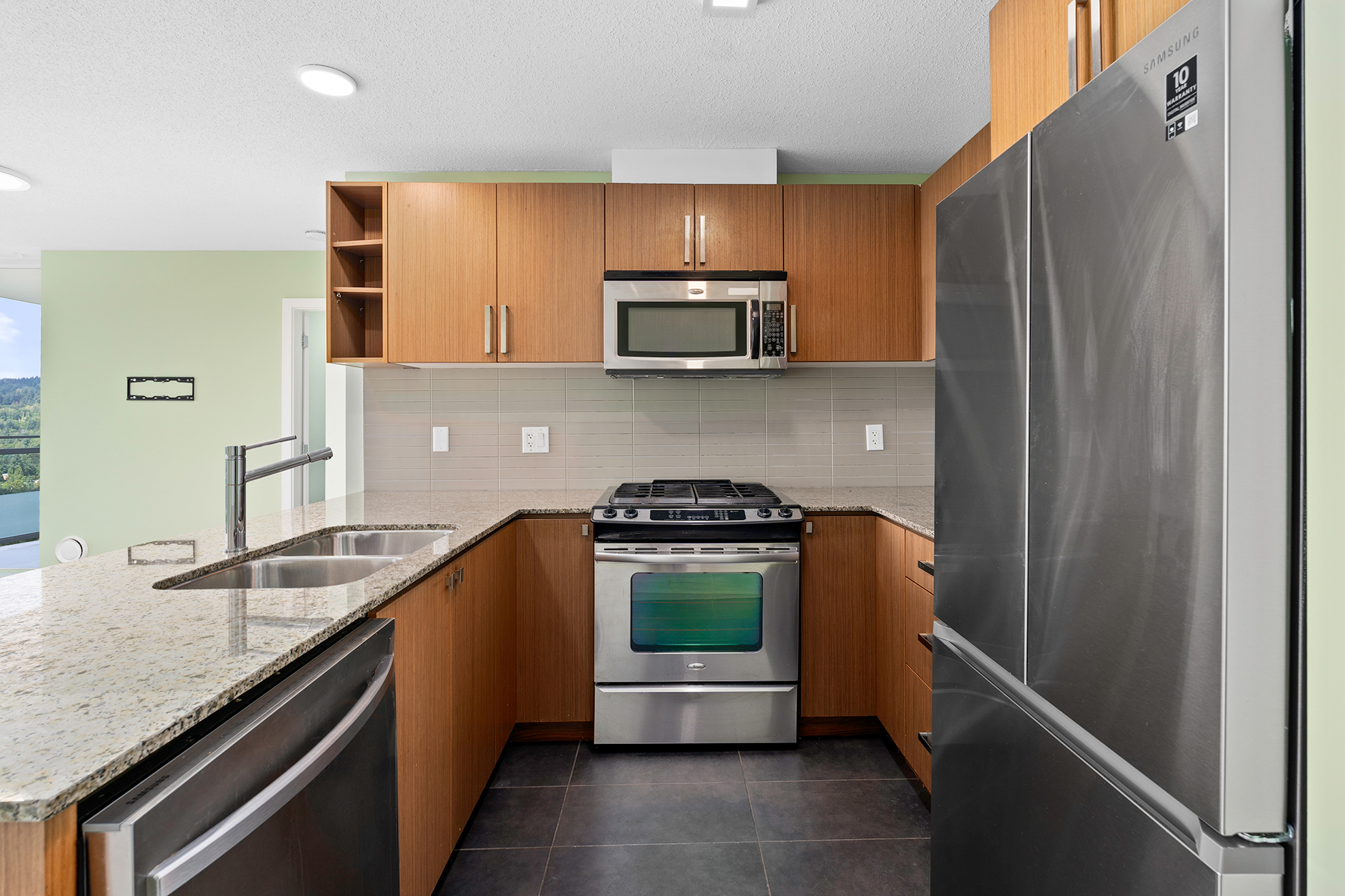 Condo Kitchen Makeover - Before renovation